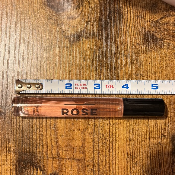 Bath and Body Works Rose Perfume - Picture 3 of 3